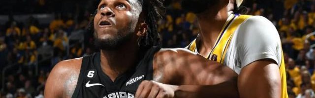 v站-湖人攻陷勇士主场！浓眉统治内线无解 库里遭限制