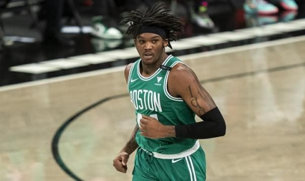 v站-罗威接受关节镜手术 凯尔特人或将考虑引入阿德